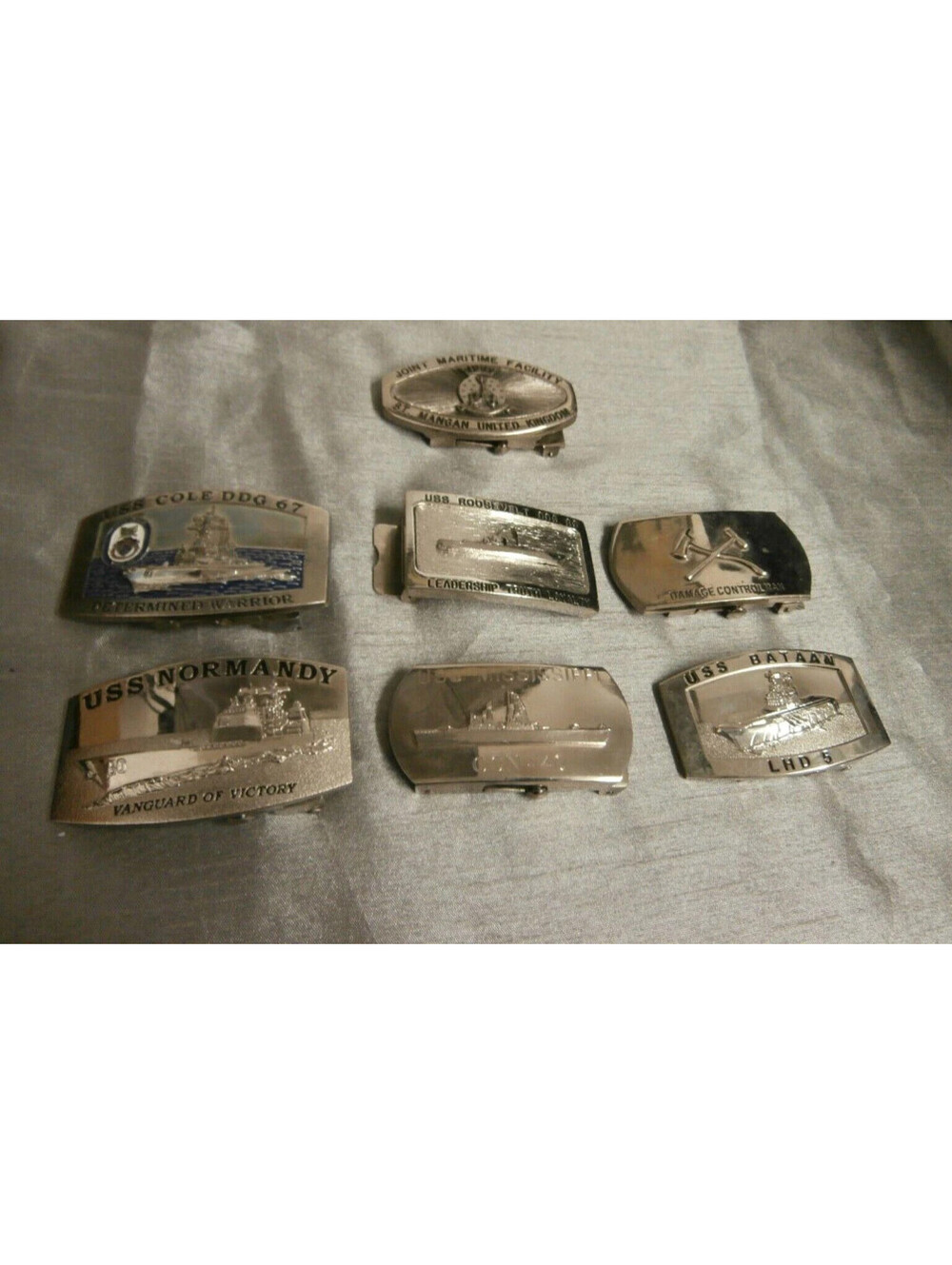 Lot of 7 US Navy Military buckles